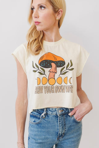 PEOPLE OF LEISURE Your Way Crop Tee