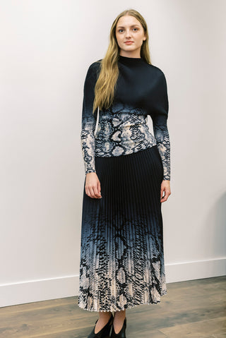 WILD COSMOS Akira Snakeskin Skirt