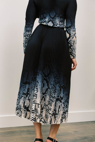 WILD COSMOS Akira Snakeskin Skirt
