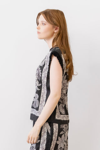 Current Air Paisley Floral Top