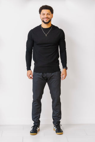 MIZUMI Crew Neck Sweater in Black