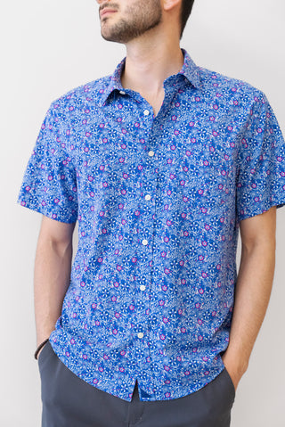 Untuckit Preformace Short Sleeve Shirt in Hicks Blue Floral Print