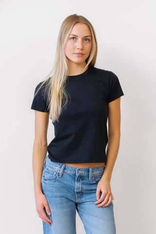 FRAME Baby Tee in Black