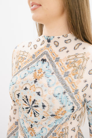 WILD COSMOS Arianna Kilim 3D Honeycomb Top