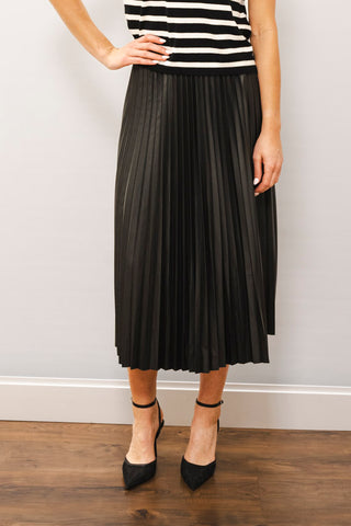 WILD COSMOS Mina Vegan Leather Pleated Skirt