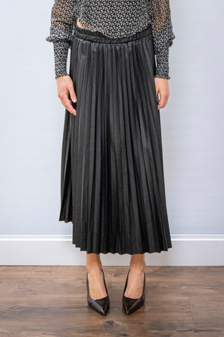 WILD COSMOS Mina Vegan Leather Pleated Skirt