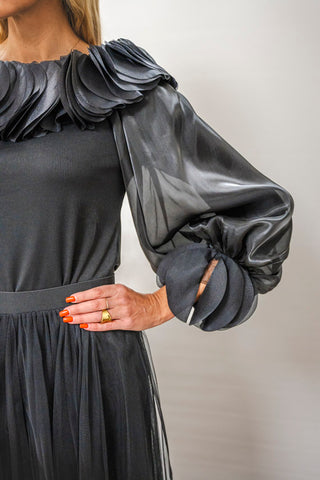 NANCY Ruffle Off Shoulder Top