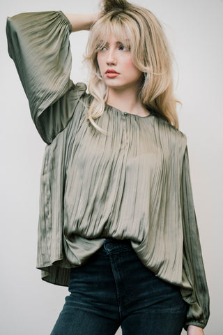 CURRENT AIR Round Neck Pleated Blouse