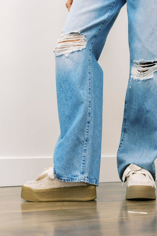 MOTHER Dodger Sneak Ripped Jeans