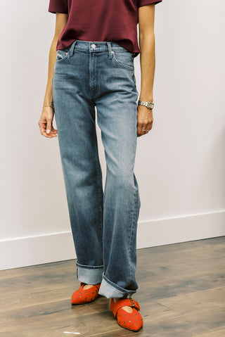 MOTHER Kick It Jeans