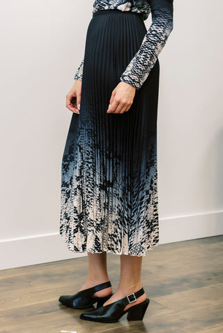 WILD COSMOS Akira Snakeskin Skirt